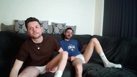 Snapshot of twotwinkhusbands chatting on 02-28-26, 07:59 RyanRowan online show from 02-28-26, 07:59