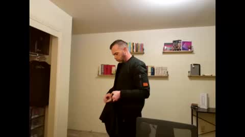 Snapshot of ty_lerdavid chatting on 10-14-25, 07:14 TylerDavid online show from 10-14-25, 07:14