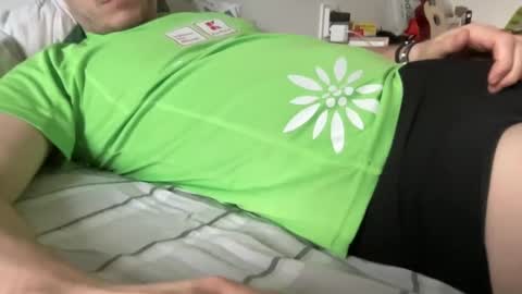 Snapshot of tyber87 chatting on 12-09-24, 01:55 Padrynhyo online show from 12-09-24, 01:55