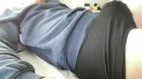 Snapshot of tyber87 chatting on 01-20-25, 09:35 Padrynhyo online show from 01-20-25, 09:35