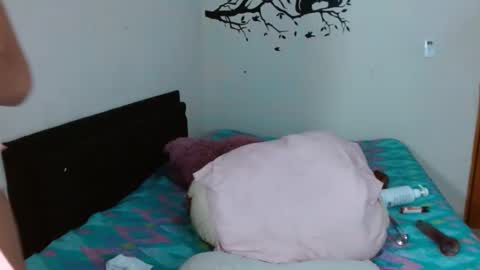 Snapshot of tyfanny19 chatting on 01-31-25, 01:22 tyfanny19 online show from 01-31-25, 01:22