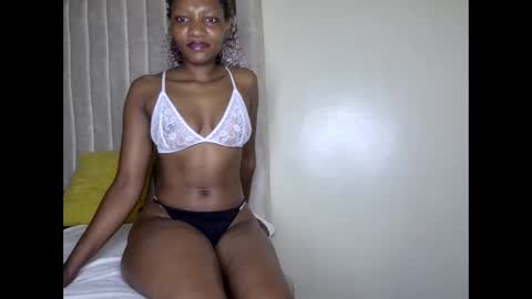 tyla_cerry online show from 11-18-25, 01:00