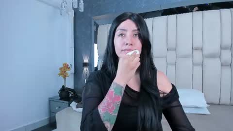 Snapshot of tyla_demon chatting on 07-22-26, 03:31 TYLA online show from 07-22-26, 03:31