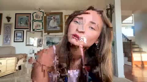 Snapshot of tylababyy chatting on 09-20-25, 12:44 tylababyy online show from 09-20-25, 12:44