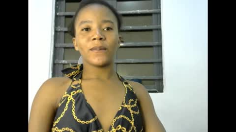 Snapshot of tylaluv chatting on 10-05-25, 11:46 Jelena online show from 10-05-25, 11:46