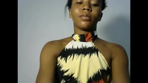 Snapshot of tylaluv chatting on 10-08-25, 12:52 Jelena online show from 10-08-25, 12:52