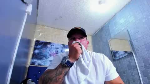 Tyleer Scot online show from 05-26-26, 02:57