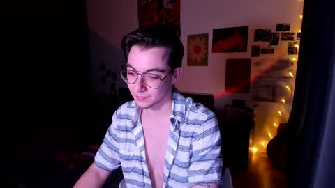 Snapshot of tyler_bergg chatting on 04-29-26, 10:16 tyler berg online show from 04-29-26, 10:16