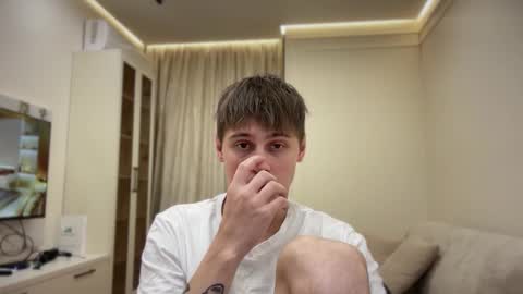 tyler_garrner online show from 11-03-25, 04:30