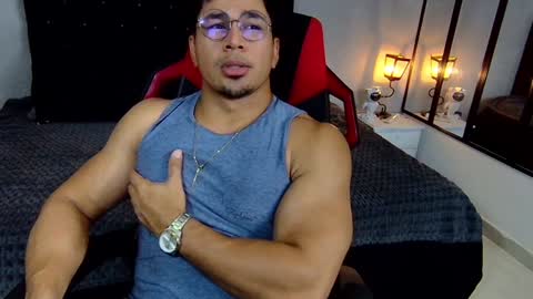 tyler_hank1 online show from 12-23-24, 05:28