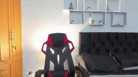 tyler_hank1 online show from 03-17-26, 03:44