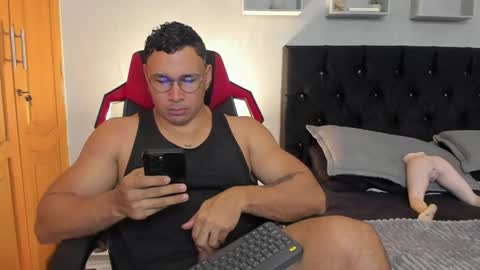 tyler_hank1 online show from 04-16-26, 02:12