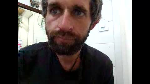 tylerweist727678265 online show from 11-25-25, 08:20