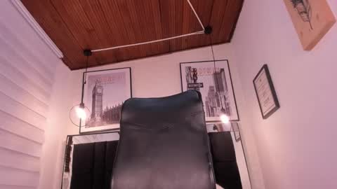       online show from 10-01-25, 03:01