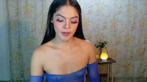 tynovaria online show from 07-18-26, 04:00