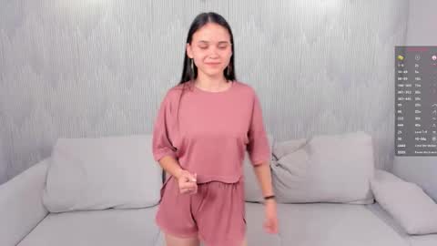 Emily online show from 09-11-25, 03:34