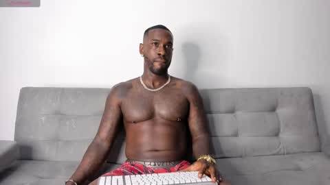 Snapshot of tyron_rulers chatting on 02-28-25, 11:56 Dvid Rullers online show from 02-28-25, 11:56