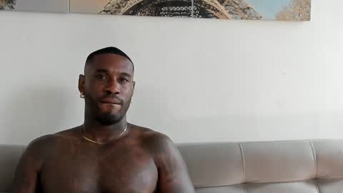 Snapshot of tyron_rulers chatting on 10-02-25, 02:13 Dvid Rullers online show from 10-02-25, 02:13