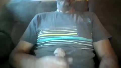 Snapshot of tystix2222 chatting on 10-18-25, 02:40 tystix2222 online show from 10-18-25, 02:40