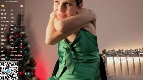 Snapshot of tyty_pupu chatting on 01-31-26, 07:11 Christine 3 Next broadcast tomorrow at 2100 GMT 5 online show from 01-31-26, 07:11