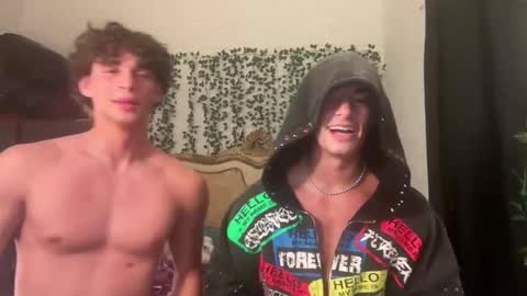 tyy0ung online show from 05-19-26, 11:33