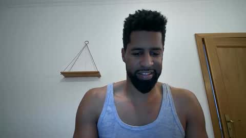 Snapshot of tzigane31 chatting on 02-28-25, 03:26 tzigane31 online show from 02-28-25, 03:26