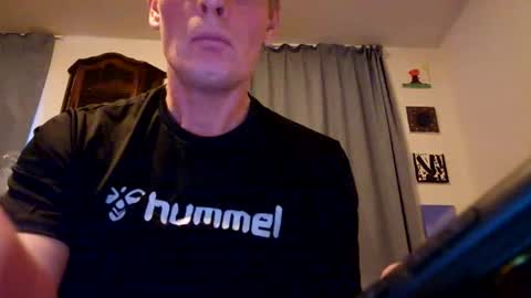 u2232739082 online show from 05-22-26, 04:52