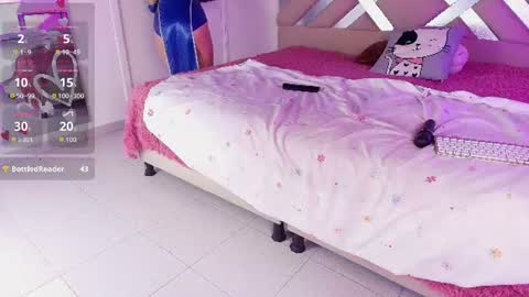Snapshot of uchiiky_doll chatting on 07-17-26, 08:03 online show from 07-17-26, 08:03