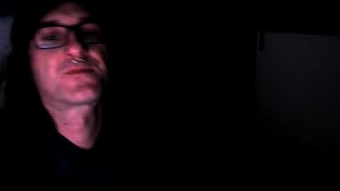 Snapshot of ucloudd chatting on 12-19-25, 05:42 ucloudd online show from 12-19-25, 05:42