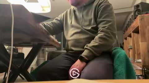 Snapshot of ueberdruck01 chatting on 01-19-26, 03:21 ueberdruck01 online show from 01-19-26, 03:21