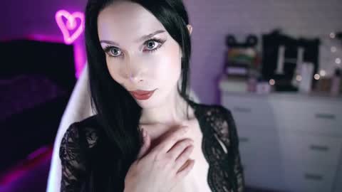 Izzy    online show from 12-07-24, 04:47