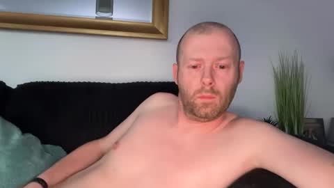 ukmatty3 online show from 04-30-26, 07:53