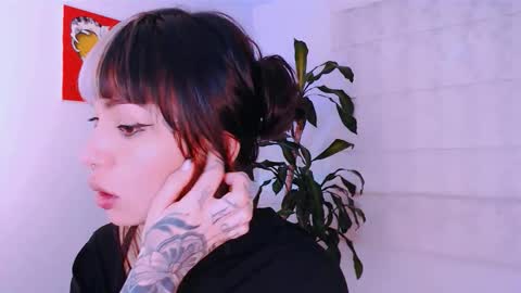 Martina online show from 10-18-25, 02:03