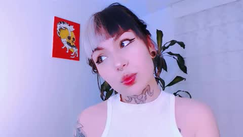 Martina online show from 10-19-25, 01:39