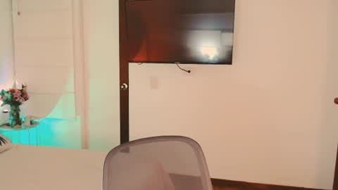 Snapshot of ulala_martina chatting on 06-28-26, 02:50 Martina online show from 06-28-26, 02:50