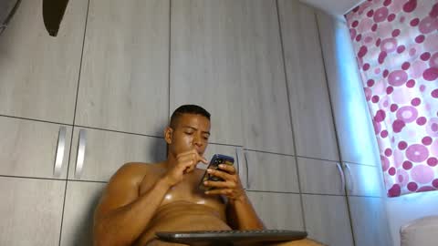 Felipe  model independent online show from 01-11-25, 12:07