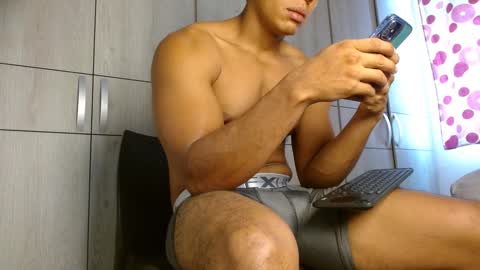 Felipe  model independent online show from 01-16-25, 01:14