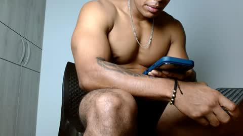 Snapshot of ulisess15 chatting on 05-26-26, 12:12 Felipe model independent online show from 05-26-26, 12:12