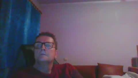Snapshot of ulmeni4 chatting on 01-10-25, 05:45 ulmeni4 online show from 01-10-25, 05:45