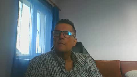 ulmeni4 online show from 11-04-25, 01:10