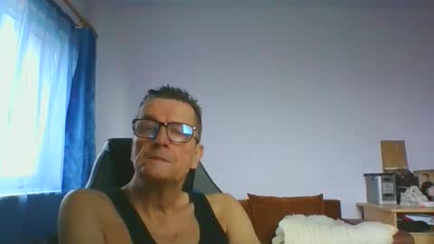 ulmeni4 online show from 12-20-25, 07:59