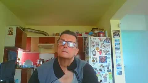 Snapshot of ulmeni7 chatting on 04-23-26, 10:58 ulmeni7 online show from 04-23-26, 10:58