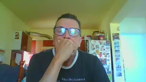 Snapshot of ulmeni7 chatting on 05-23-26, 08:40 ulmeni7 online show from 05-23-26, 08:40