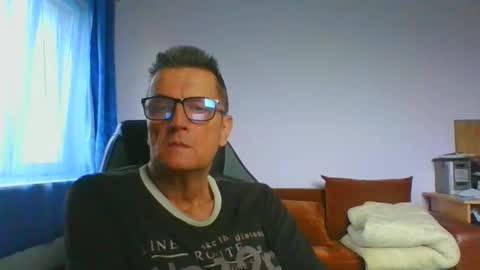 Snapshot of ulmeni7 chatting on 06-01-26, 02:41 ulmeni7 online show from 06-01-26, 02:41