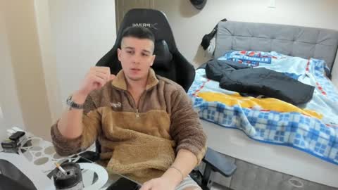 Snapshot of ulxer chatting on 12-14-24, 12:11 hi im mike tyson -  online show from 12-14-24, 12:11