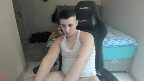 Snapshot of ulxer chatting on 01-05-25, 12:31 hi im mike tyson -  online show from 01-05-25, 12:31
