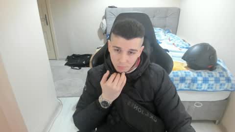 Snapshot of ulxer chatting on 01-18-25, 07:37 hi im mike tyson -  online show from 01-18-25, 07:37