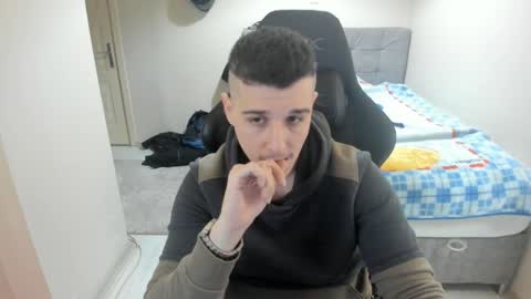 Snapshot of ulxer chatting on 01-24-25, 09:05 hi im mike tyson -  online show from 01-24-25, 09:05