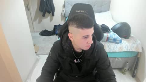 Snapshot of ulxer chatting on 03-06-25, 08:16 hi im mike tyson -  online show from 03-06-25, 08:16