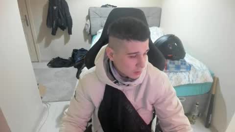 Snapshot of ulxer chatting on 03-08-25, 08:35 hi im mike tyson -  online show from 03-08-25, 08:35